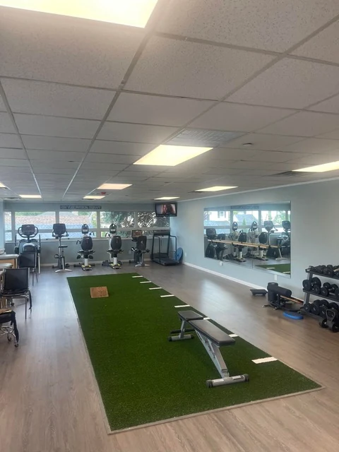 New York Physical Therapy rehabilitation gym in Valley Stream, New York